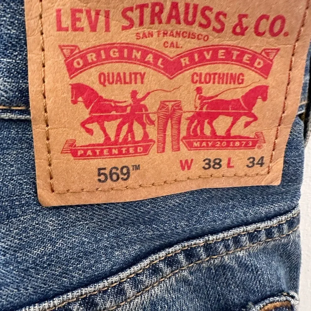⭐️Men's Levi's 569‎